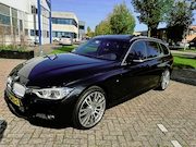 BMW 3-serie - Touring 320i Cent.Hi.Ex. M-Sport PANO LEER LED NAP