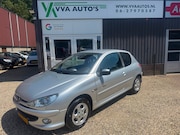 Peugeot 206 - 1.4 Quiksilver, airco, elektr ramen, trekhaak, APK 24-6-2027