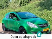 Opel Corsa - 1.2-16V Edition AUTOMAAT AIRCO STERRENHEMEL SFEER