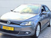 Volkswagen Jetta - 1.4 TSI Hybrid Highline*automaat*apk*nap*nieuwe banden *airc