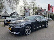 Kia Stinger - 2.0 T-GDI GT-LINE 256PK AUTOMAAT / SCHUIFDAK / HARMAN KARDON