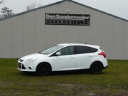 Ford Focus - 1.0 EcoBoost Titanium koppakking lekt zie tekst