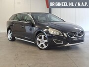 Volvo V60 - 2.0T Momentum Automaat (Org NL/ACC/Dealerhistorie)