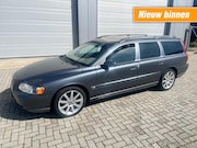 Volvo V70 - 2.4 MOMENTUM AUTOMAAT/AIRCO/CRUISE/TREKHAAK