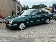 Mercedes-Benz E-klasse - 200 CDI Avantgarde | automaat | trekhaak | airco | cruise co