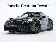 Porsche 911 - Carrera 4 GTS
