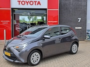 Toyota Aygo X - X-PLAY ACHTERUITRIJCAMERA AIRCO APPLE CARPLAY / ANDROID AUTO