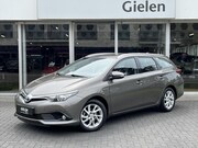 Toyota Auris - 1.8 Hybrid Dynamic | Cruisecontrol, Keyless, Climate control