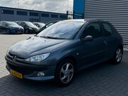Peugeot 206 - 1.6-16V Gentry