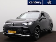 Volkswagen Tiguan - 1.5 eHybrid R-Line Edition Panoramadak | Trekhaak | IQ-light
