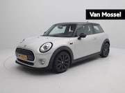 MINI Cooper - 1.5 Serious Business | Automaat | Navigatie | Climate Contro