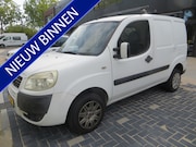 Fiat Doblò Cargo - 1.6 BENZINE- ZEER NETTE AUTO