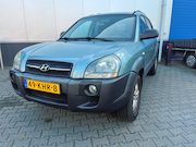 Hyundai Tucson - 2.0i 141pk Dynamic / Airco / Trekhaak max. 1.400kg / Cruise 