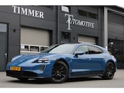 Porsche Taycan Sport Turismo - GTS 93 kWh - Rode stiksel / gordels - Lederen Dashbord - Spo