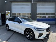 Volvo V60 - 2.0 B4 Automaat Plus Dark