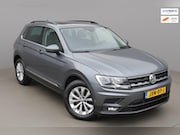 Volkswagen Tiguan - Massage|Parkeerhulp|Camera|Trekhaak|Luxe|