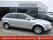 Audi A4 - Avant 1.6, climatronic, cruisecontrol.