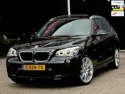 BMW X1 - SDrive20i High Executive AUTOMAAT M-PAKKET/PANO/LEDER/XENON