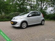 Peugeot 107 - 1.0-12V XS