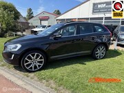 Volvo XC60 - 2.0 T5 AWD Inscription PANO/LEDER/21''/TREKHAAK