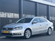 Volkswagen Passat - 1.6 TDI BlueMotion Navi PDC