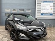Hyundai i30 - 1.6 GDI Go 2014|Navi|Camera|ECC|NAP