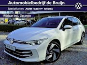 Volkswagen Golf - 1.5 DSG Hybrid Style (5j gar,Trekhaak,Camera,Ergo)