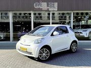Toyota iQ - 1.0 VVTi Aspiration Plus | Stoelverwarming, Half leer, Parke