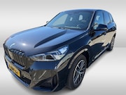 BMW iX1 - xDrive30 Launch Edition 67 kWh M Sport / Trekhaak / 360Camer