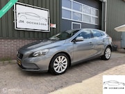 Volvo V40 - 2.0 T5 Momentum|Clima|Cruise|Xenon|PDC|PDC|245 PK|