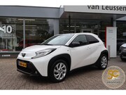 Toyota Aygo X - FIRST 5-DEURS APPLE/ANDROID CAMERA CLIMA AD-CRUISE 17'' LM-V