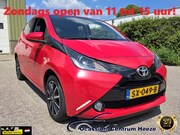 Toyota Aygo - 1.0 VVT-i x-Joy! 1e Eig! Camera! Clima! Half Leder! VAN/VOOR