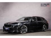 BMW 5-serie - Touring 530e M Sport Shadow |Pano|Leder|Sfeer|360cam|21inch