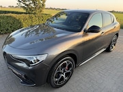 Alfa Romeo Stelvio - 2.0 T AWD Veloce Panorama dak - Grigio Vesuvio - Veloce stoe