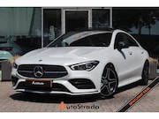 Mercedes-Benz CLA-Klasse - Coupé 180 AMG-Line | Sfeerverlichting | Pano | Night Pakket
