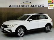 Volkswagen Tiguan - 1.4 TSI eHybrid Business / Navigatie full map / Adaptive Cru