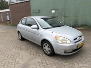 Hyundai Accent - 1.4i Dynamic Joy