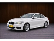BMW 2-serie - Coupé 220i M Sport Parelmoer wit,