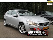 Volvo V60 - 1.6 T3 Momentum, Automaat, Airco, Navi, Nap.