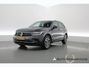 Volkswagen Tiguan - 1.5 TSI Life | Rijklaar! | Adapt. Cruise | Camera | Trekhaak