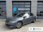 Volkswagen Golf - 1.5 TSI 150pk Life | Navigatie | Trekhaak | Stoelverwarming 