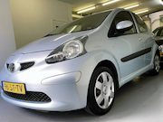 Toyota Aygo - 1.0-12V +