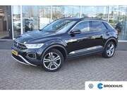 Volkswagen T-Roc - 1.0 TSI 110PK Life Business | TREKHAAK | STOELVERW. | CAMERA