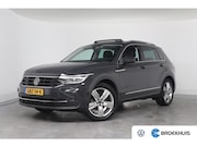 Volkswagen Tiguan - 1.5 TSI Life | Dealer Onderhouden! | Open Dak | Trekhaak | L
