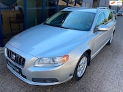 Volvo V70 - 2.5FT Summum Automaat LEER / XENON / TREKHAAK