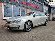 Volvo S60 - 1.5 T3 Polar+ Dynamic Automaat! Leer! Camera! Dealer Onderho