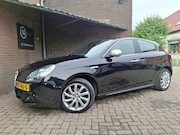 Alfa Romeo Giulietta - 1.4 T Distinctive 120PK Carplay / Cruise Controle / Achterui