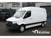 Mercedes-Benz eSprinter - 320 L2H2 Pro 81kWh Snellader, Navigatie, Trekhaak, Winterpak