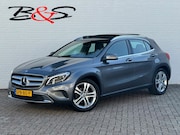 Mercedes-Benz GLA-Klasse - 200 Edition Trekhaak All-Season Banden Panorama dak Automaat