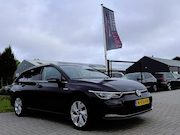 Volkswagen Golf - Variant 1.5 eTSI Style 150pk Trekhaak stuur/stoel verwarming